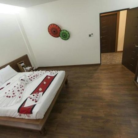 Hotel Queen Jamadevi Mawlamyine Bagian luar foto