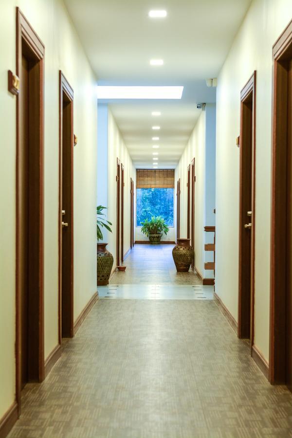 Hotel Queen Jamadevi Mawlamyine Bagian luar foto