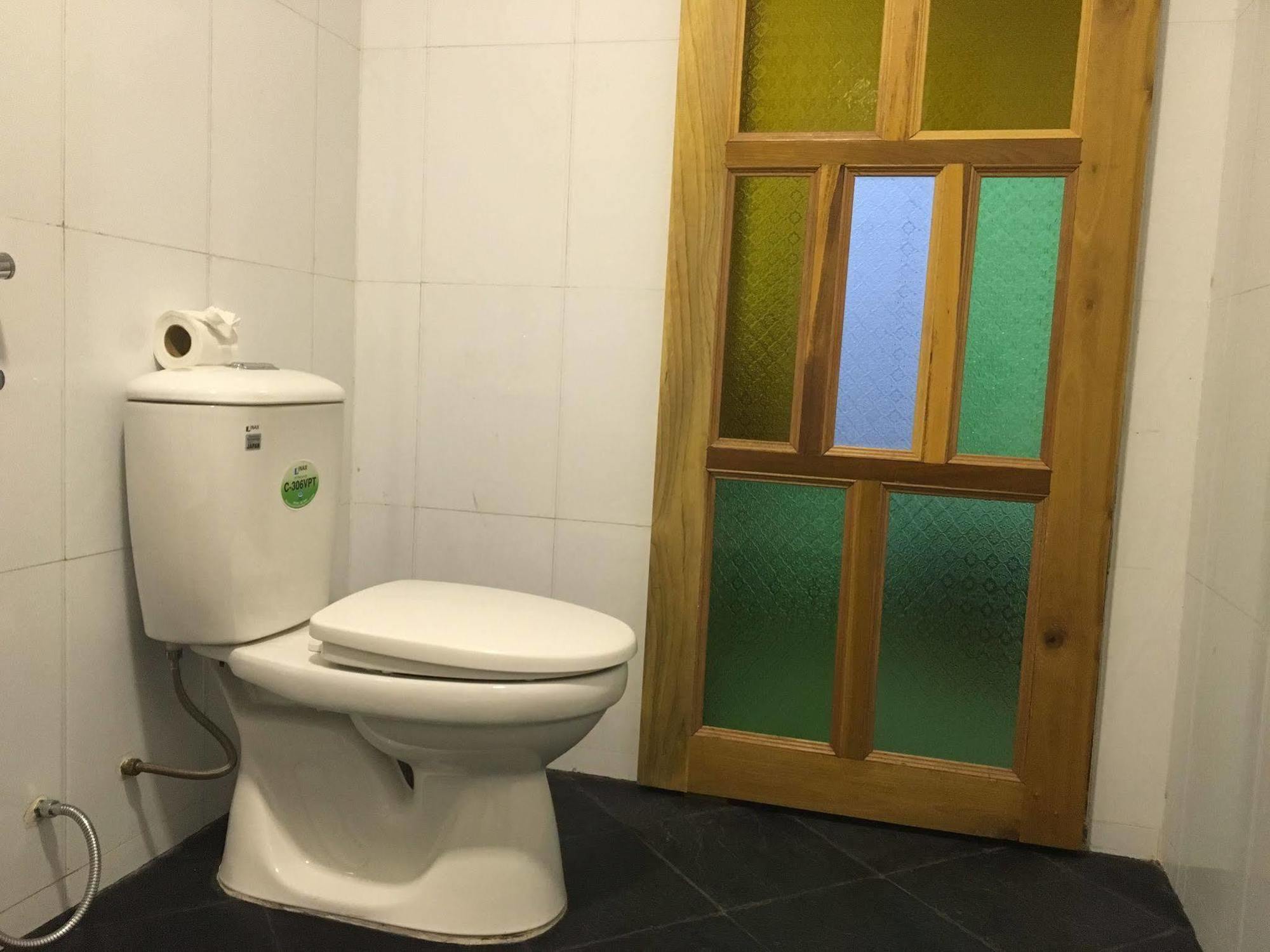Hotel Queen Jamadevi Mawlamyine Bagian luar foto