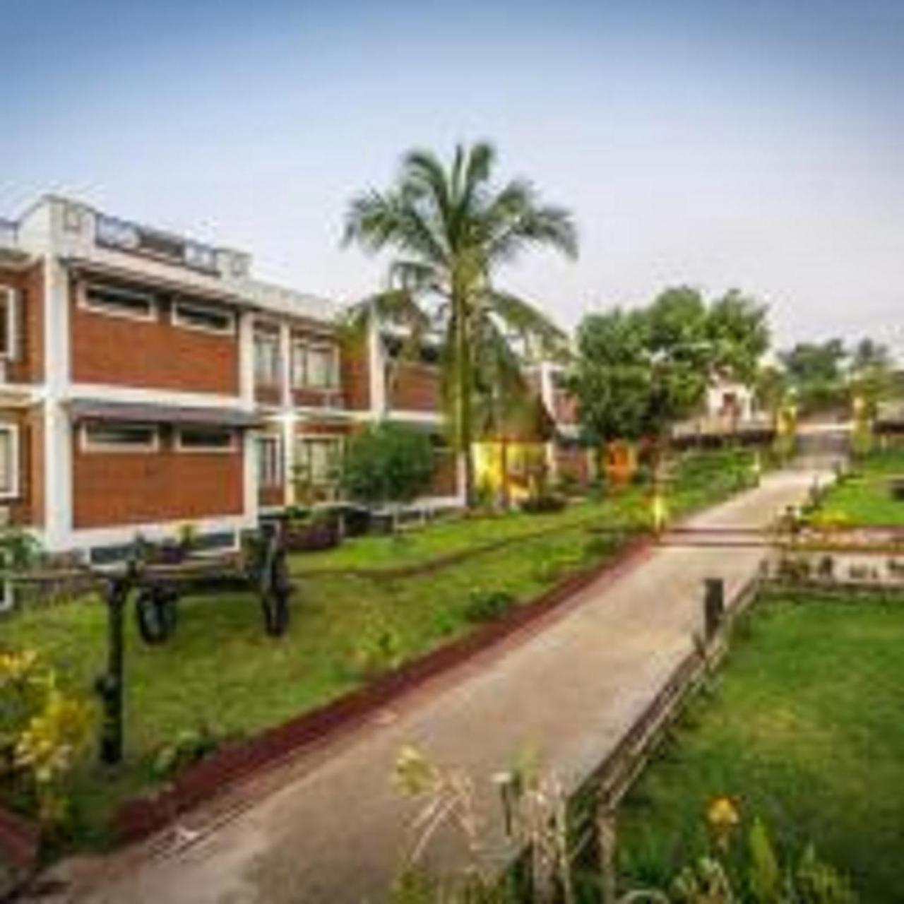 Hotel Queen Jamadevi Mawlamyine Bagian luar foto